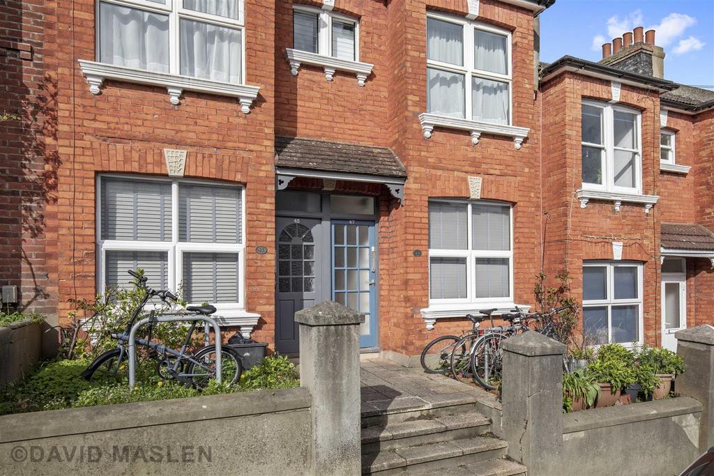 Sandown Road 3 bed for sale £375,000