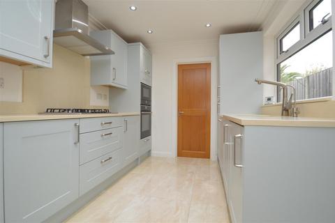 3 bedroom house to rent - Matcham Road, Leytonstone, E11 3LA