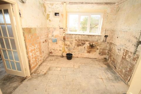 100 Averingcliffe Road, Bradford, BD10 9HE