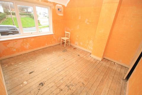 100 Averingcliffe Road, Bradford, BD10 9HE