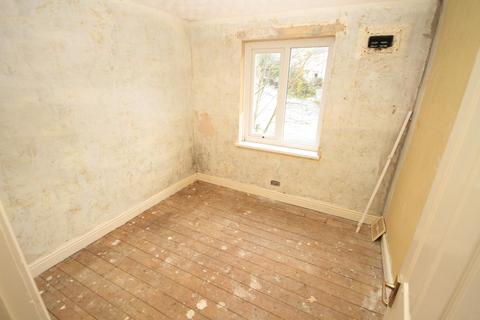 100 Averingcliffe Road, Bradford, BD10 9HE