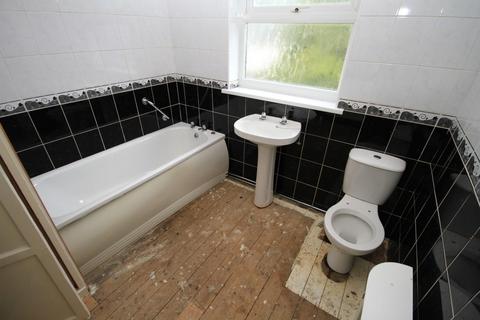 100 Averingcliffe Road, Bradford, BD10 9HE