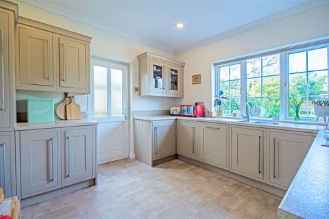 46 Britwell Road, Sutton Coldfield, B73 5SW