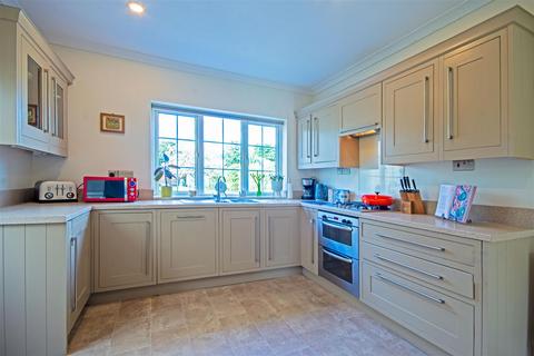 46 Britwell Road, Sutton Coldfield, B73 5SW