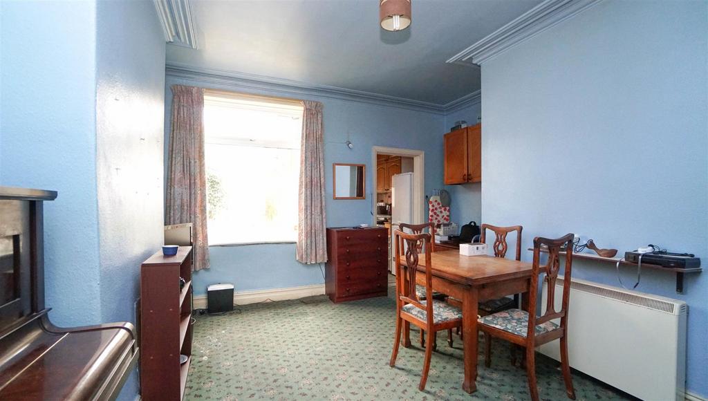 Fink Hill, Horsforth, Leeds 4 bed terraced house for sale £225,000