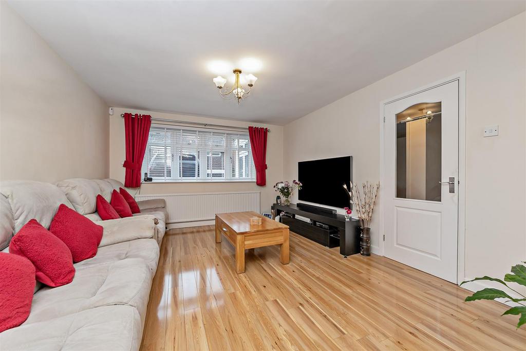 Potters Field, St Albans 4 bed detached house for sale £975,000