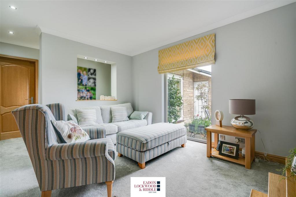 Sitting Room 2.jpg