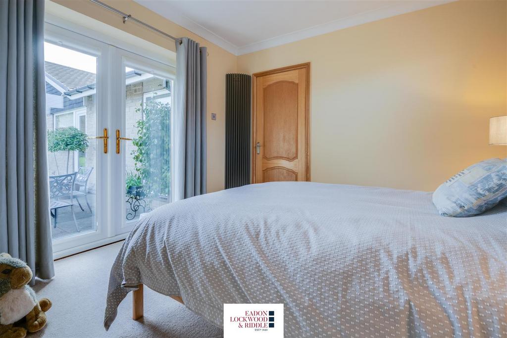 Bedroom 2-2.jpg