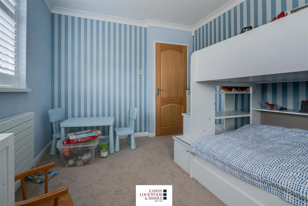 Bedroom 4-Ensuite 2.jpg