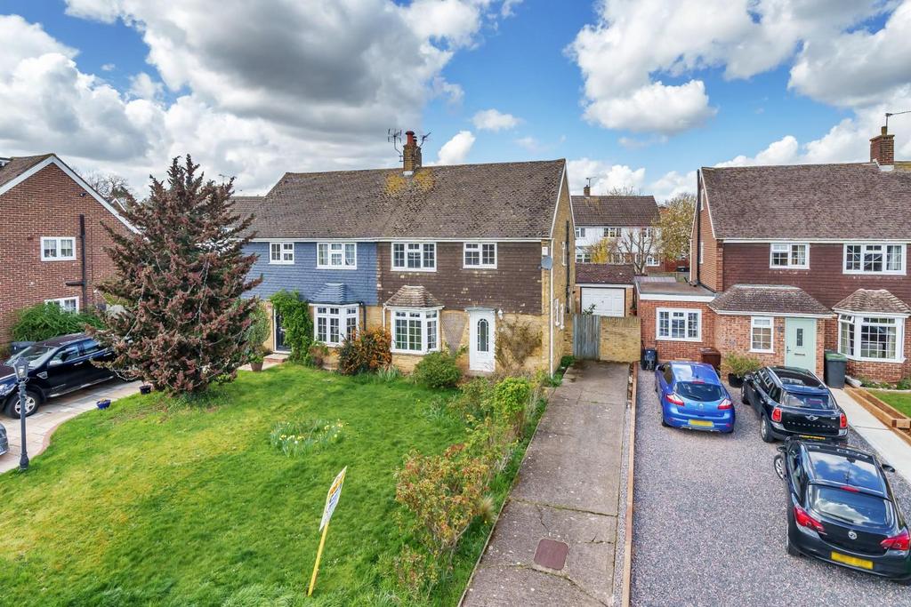 Maple Close, Larkfield, Aylesford 3 bed semidetached house for sale