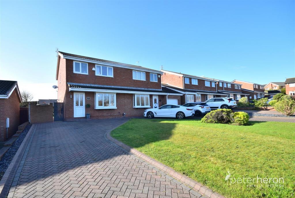 Marine Drive, Leechmere, Sunderland 3 bed semidetached house £174,950