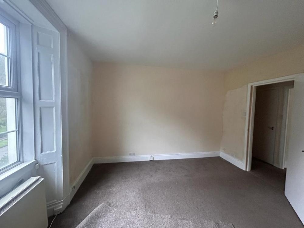 FLAT 4, 140 DALE ROAD, MATLOCK 1 bed flat £495 pcm (£114 pw)