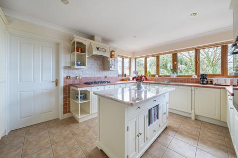 5 Bowood Park, Lanteglos, Camelford, PL32 9LA