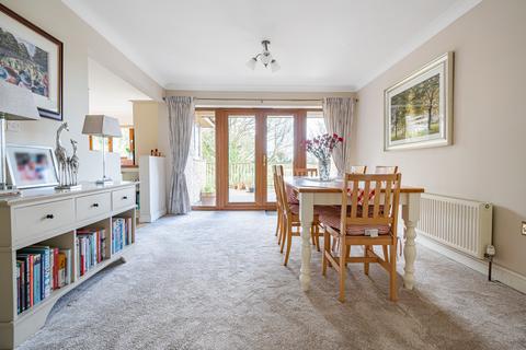 5 Bowood Park, Lanteglos, Camelford, PL32 9LA