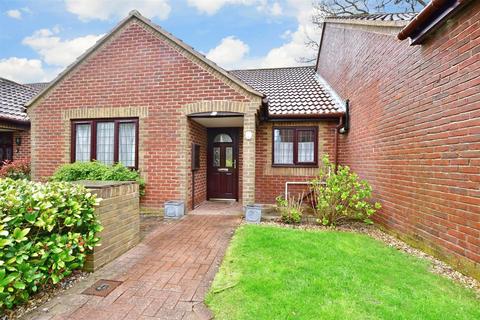 2 bedroom terraced bungalow for sale - Matterdale Gardens, Barming, Maidstone, Kent