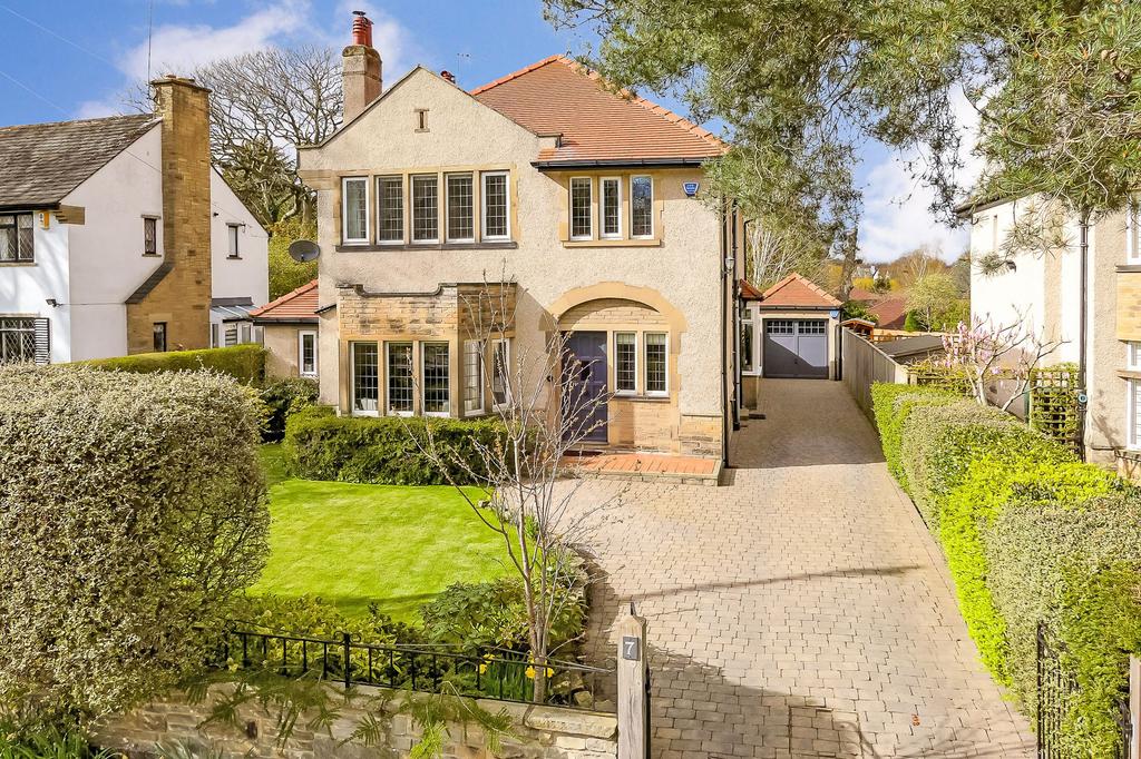 Rayleigh Road, Harrogate, HG2 4 bed detached house for sale £1,000,000