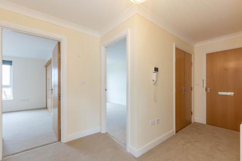 12/5 Ferry Gait Crescent, Edinburgh, EH4 4GR