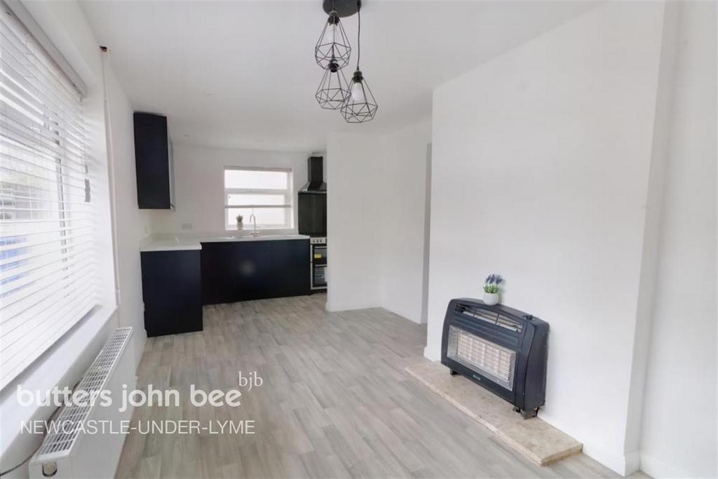 Olive Grove, Chesterton 3 bed semidetached house £875 pcm (£202 pw)