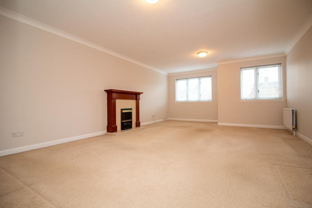 Learmonth Avenue, Comely Bank, Edinburgh, EH4 3 bed flat £1,395 pcm