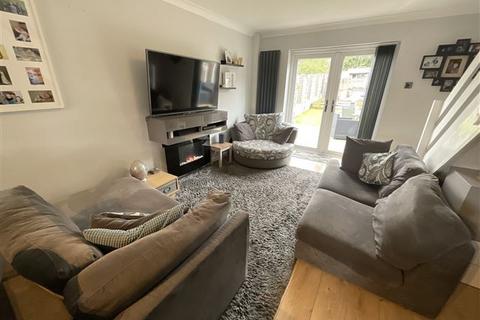 56 Collingham Road, Swallownest, Sheffield, S26 4NW