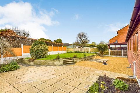 3 bedroom detached bungalow to rent - Greenfields Road, Craven Arms, Shropshire
