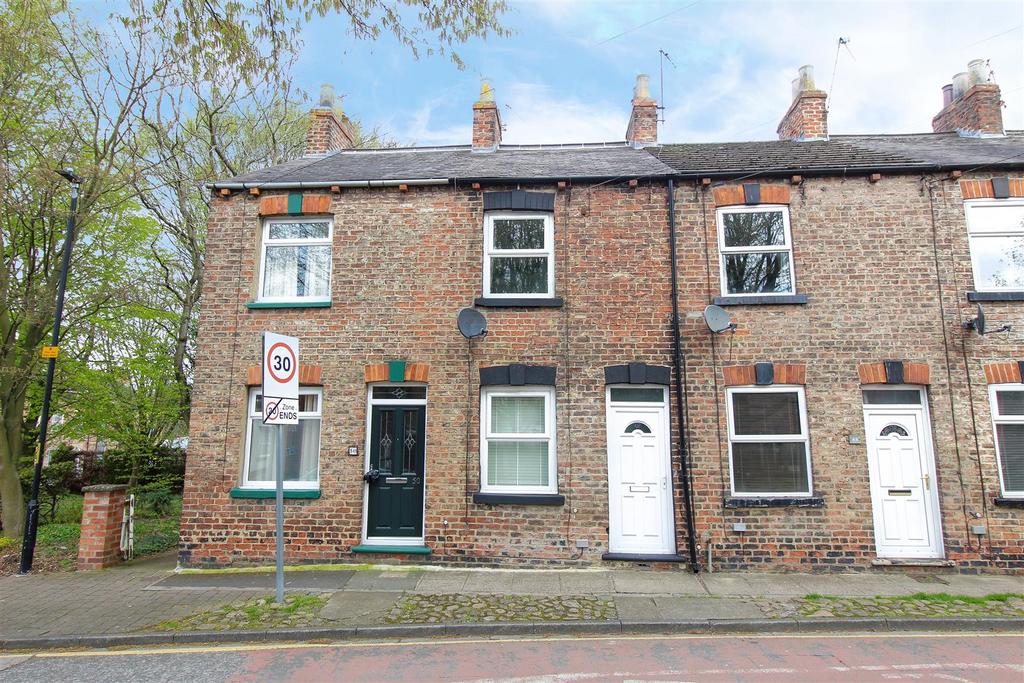 Priest Lane, Ripon 2 bed terraced house for sale £157,500