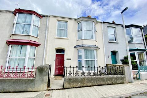 4 bedroom terraced house for sale, Picton Road, Tenby
