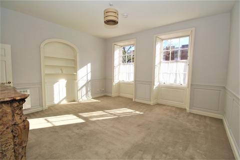 undefined, High Street, Alton, Hampshire, GU34