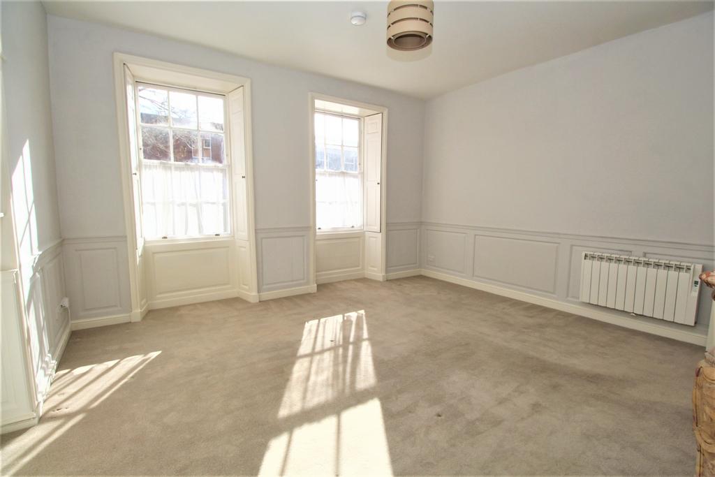 Reception/Bedroom