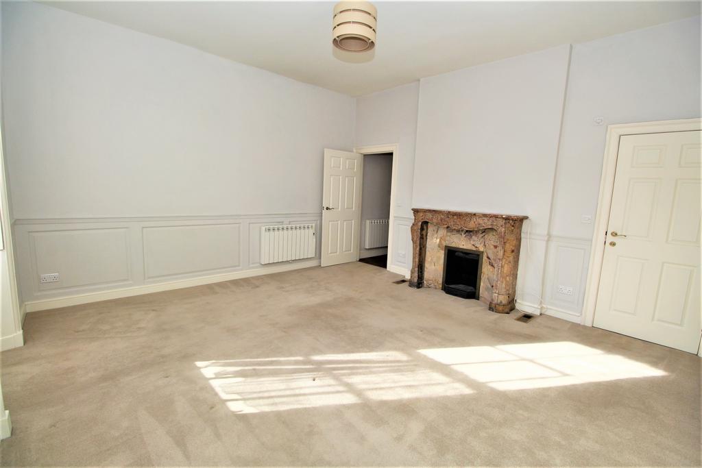Reception/Bedroom