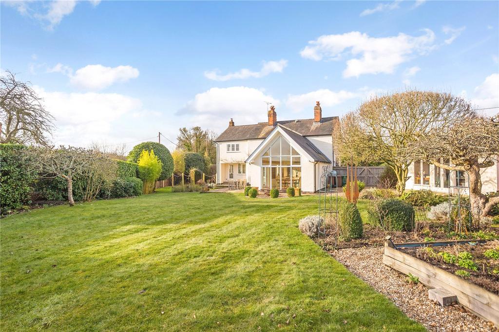Binfield Heath, HenleyonThames, Oxfordshire, RG9 4 bed detached house