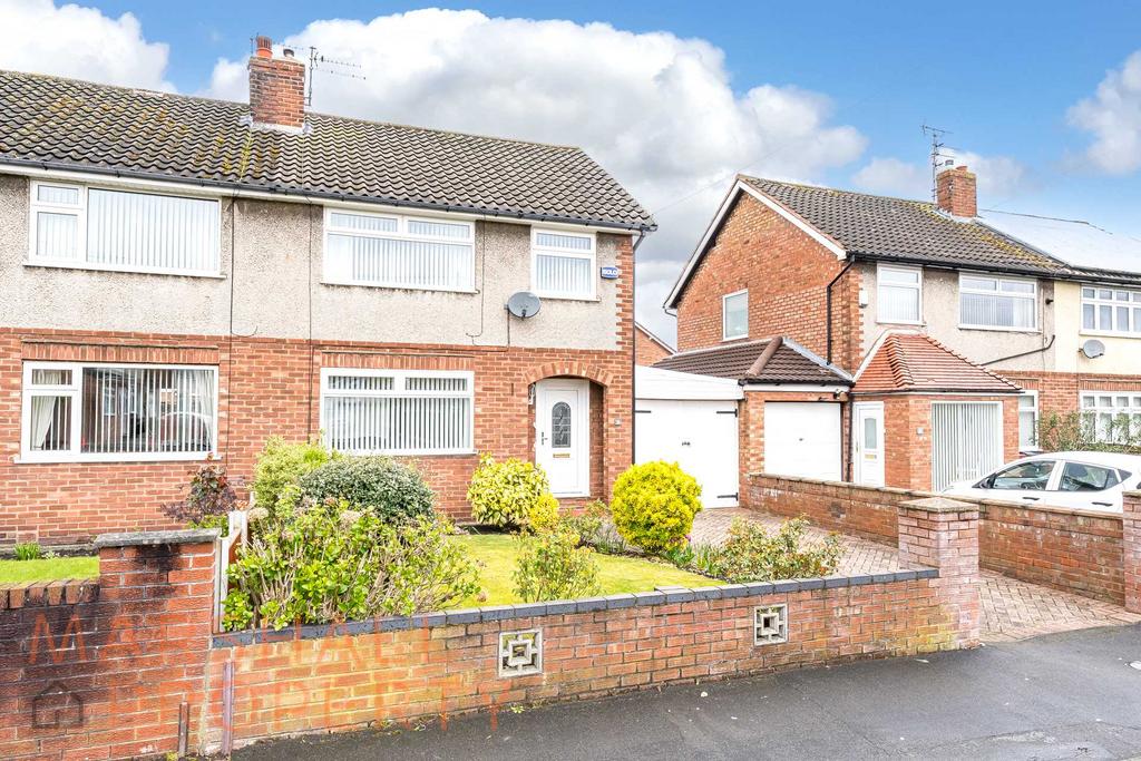 Rutland Avenue, Halewood Village, L26 3 bed semidetached house for