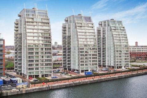 2 bedroom apartment to rent, Salford, Salford M50