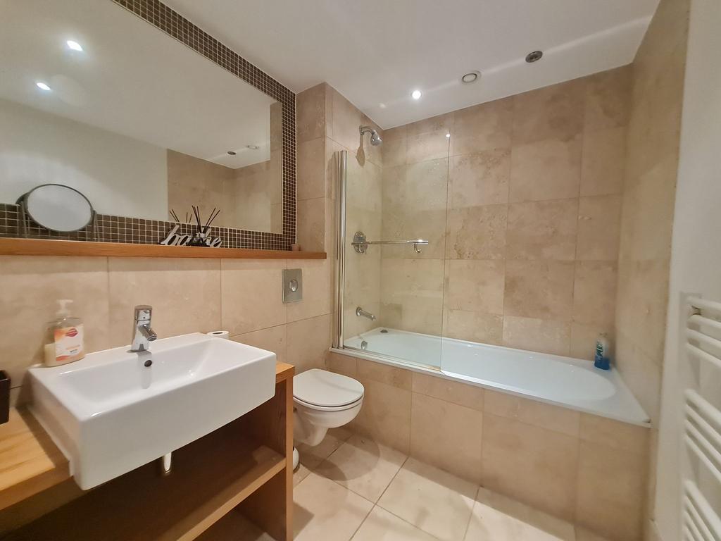 Family bathroom