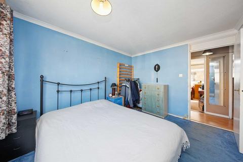 4 Bramall Close, London, E15 1RR