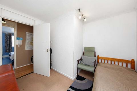 4 Bramall Close, London, E15 1RR