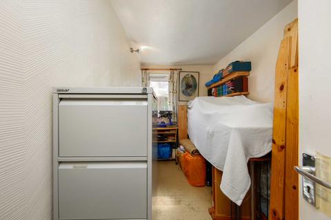 4 Bramall Close, London, E15 1RR