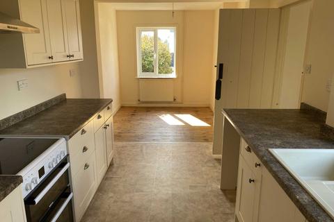 3 bedroom semi-detached house to rent, The Street, Shotley