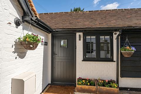 1 bedroom bungalow for sale, South Row, Fulmer Road, Fulmer, Buckinghamshire, SL3