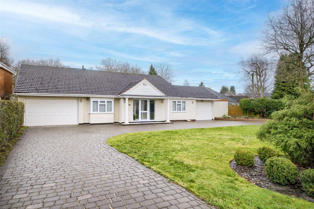 Fishers Drive, Shirley, Solihull, Fishers Drive, B90 3 bed bungalow for