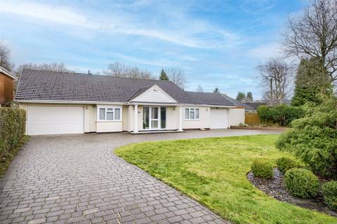 3 bedroom bungalow for sale - Fishers Drive, Shirley, Solihull, Fishers Drive, B90