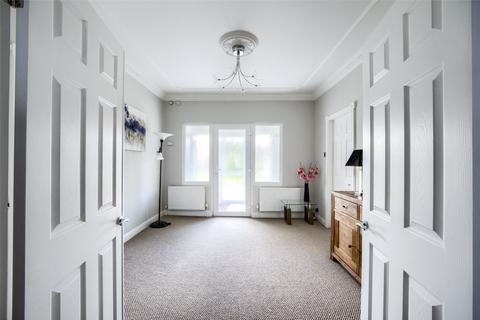 3 bedroom bungalow for sale - Fishers Drive, Shirley, Solihull, Fishers Drive, B90