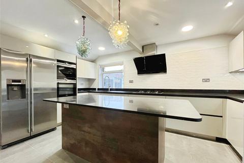 undefined, Middle Hill, Egham, Surrey, UK, TW20