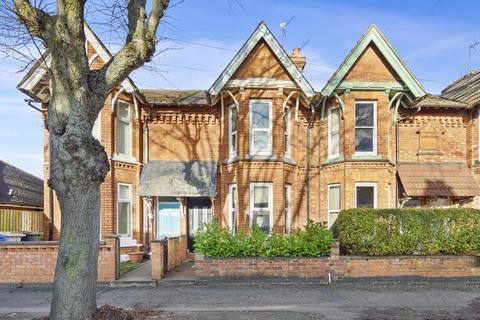 52 Broadway, Kettering, NN15 6DD