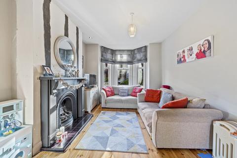 52 Broadway, Kettering, NN15 6DD