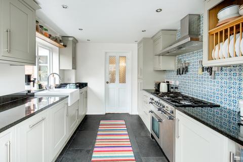 19 Bath Road, Wells, BA5 3HP