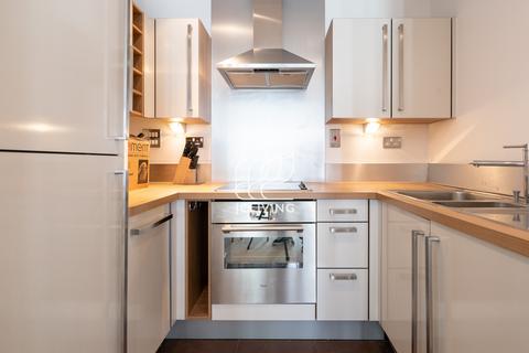 1 bedroom flat to rent, Neutron Tower, London, E14