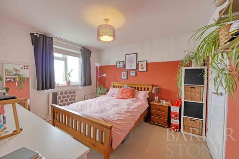 41 Eliot Drive, Marlow, SL7 1TT