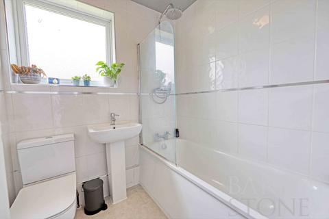 41 Eliot Drive, Marlow, SL7 1TT