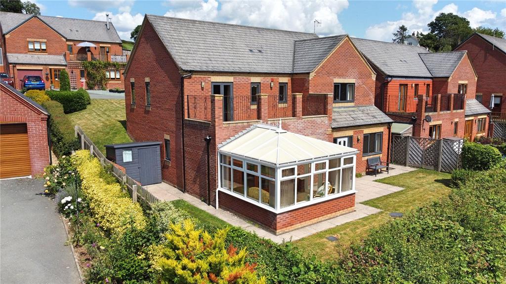 Oak View, Sarn, Newtown, Powys, SY16 3 bed detached house for sale £